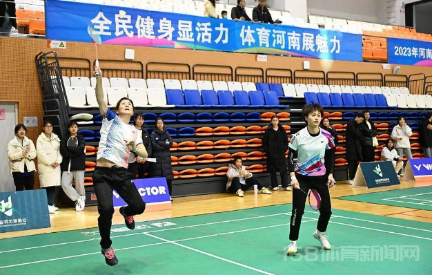 河南省全民健身大会羽毛球总决赛完美收官 业余选手展现体育风采