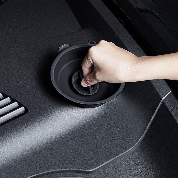 Windshield Fluid Filling Funnel - Model Y/3