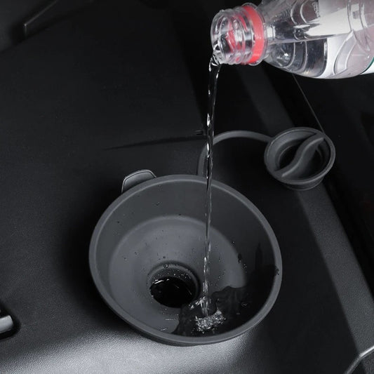 Windshield Fluid Filling Funnel - Model Y/3