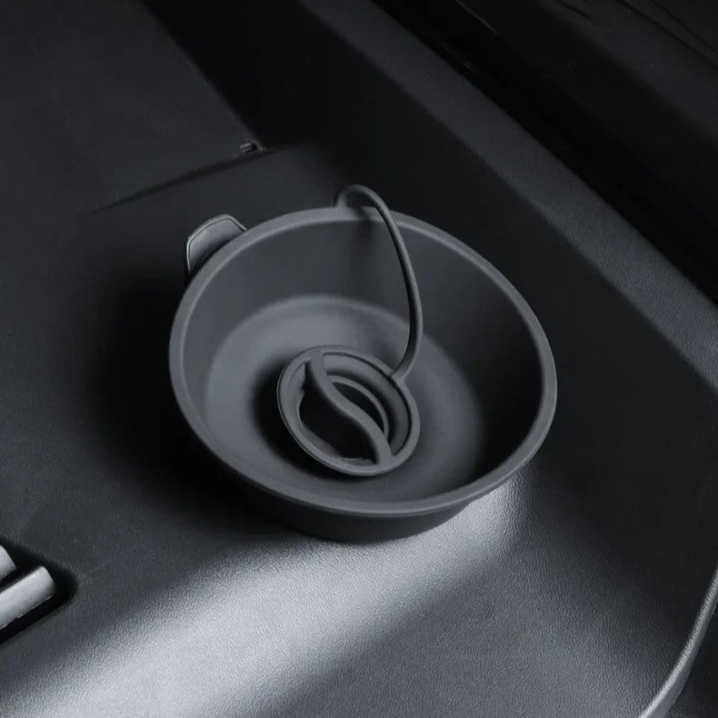 Windshield Fluid Filling Funnel - Model Y/3