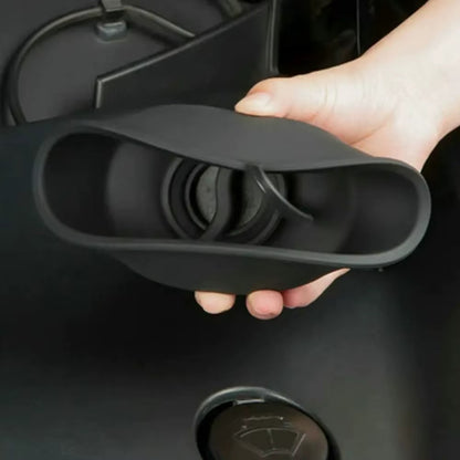 Windshield Fluid Filling Funnel - Model Y/3